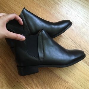 Topshop Black Leather Chelsea Boots